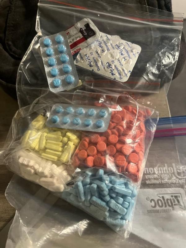 Kupte si Ambien, Bromonordiazepam, Lorazepam, LSD