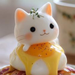 Z čeho myslíte, že ta hlavička je?.-))