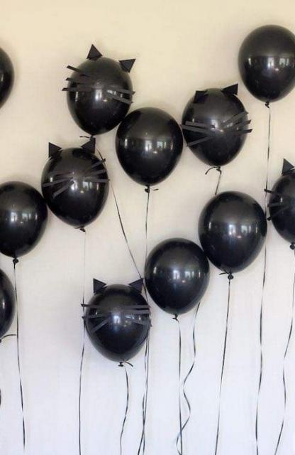 �ern� mi nep�ijdou moc oslavuj�c�, ale...-))