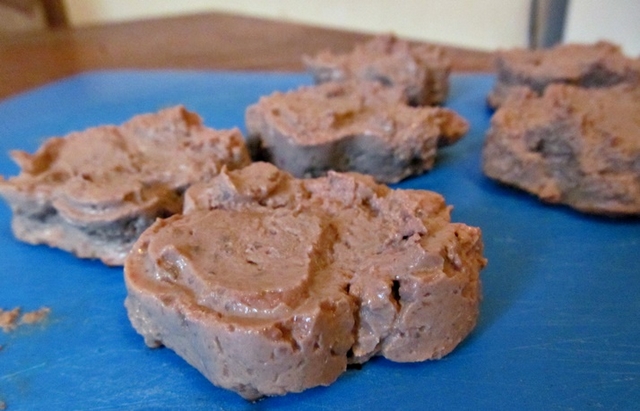 Vaříme pro kočky: recept na játrovou paštiku