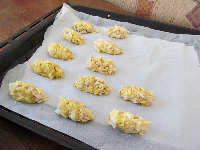 Vaříme pro kočky: recept na rybí palce - nachystané na pečení